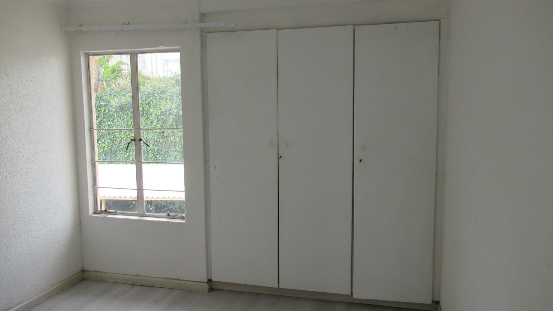 Bed Room 1 - 13 square meters of property in Primrose Hill