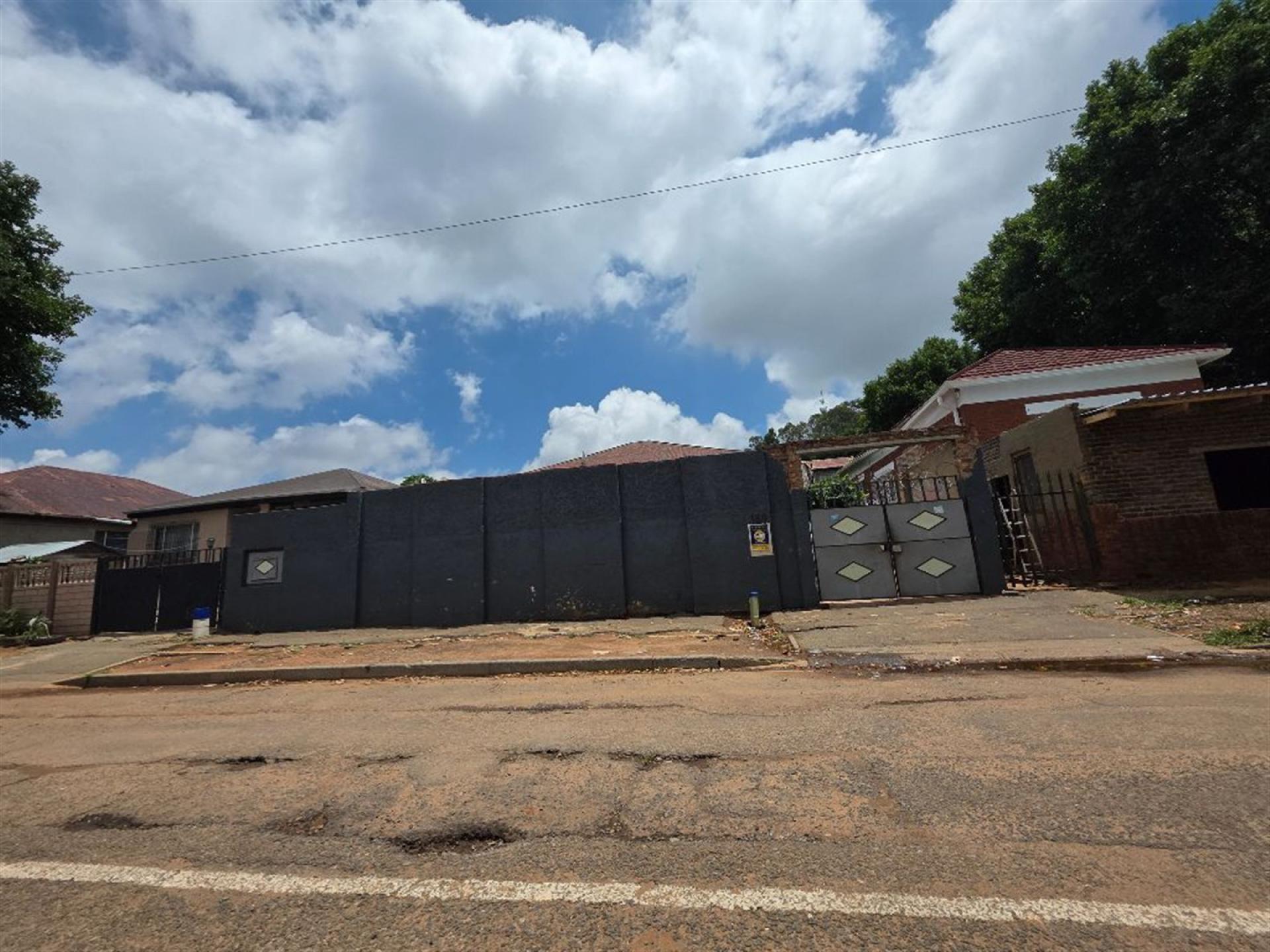 Front View of property in Malvern - JHB