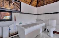 Main Bathroom of property in Sharonlea