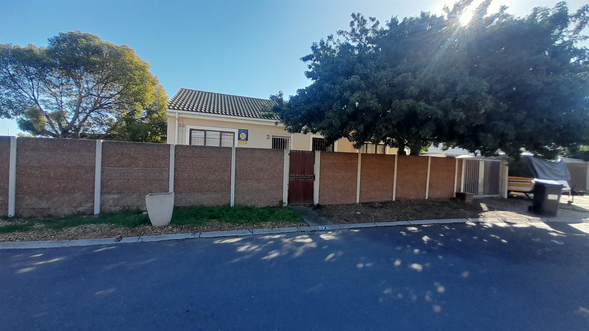Front View of property in Langeberg Ridge