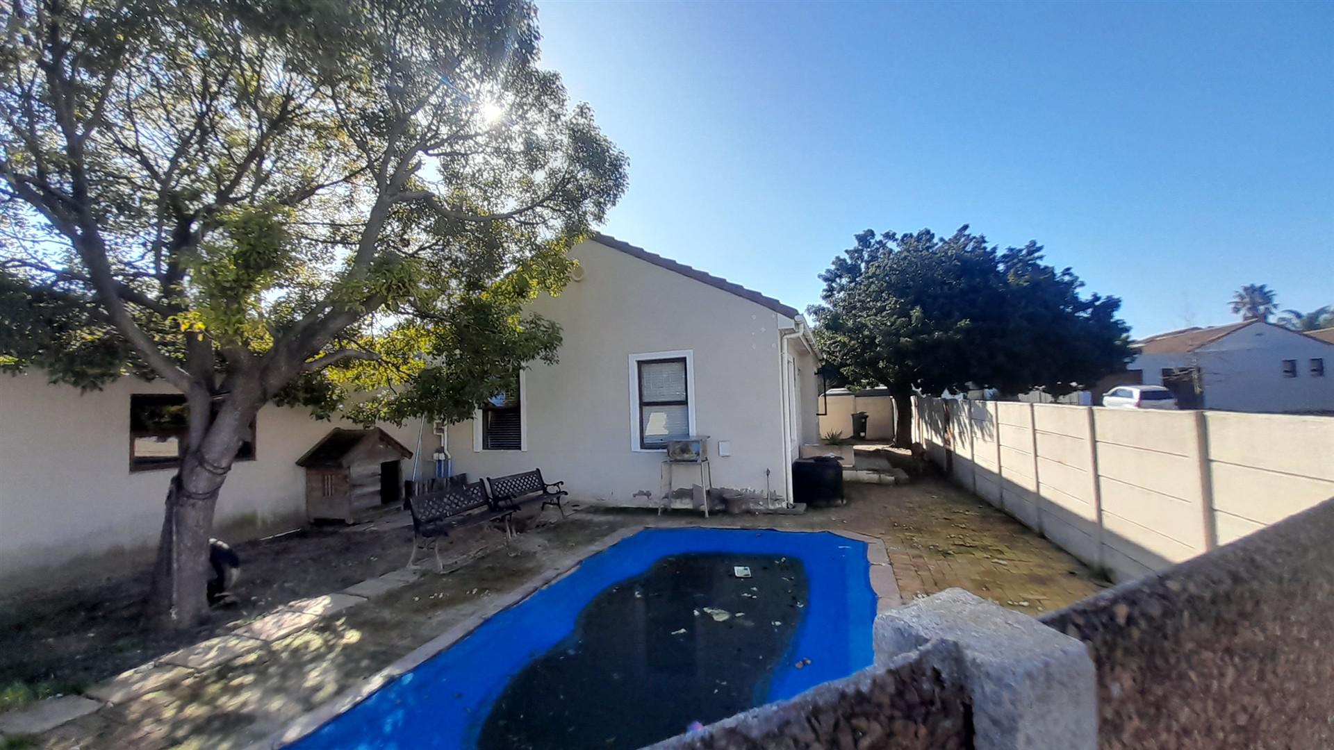 Front View of property in Langeberg Ridge