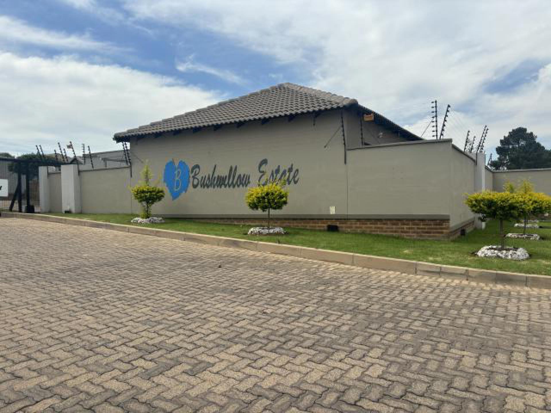 Front View of property in Dixon AH (South View)
