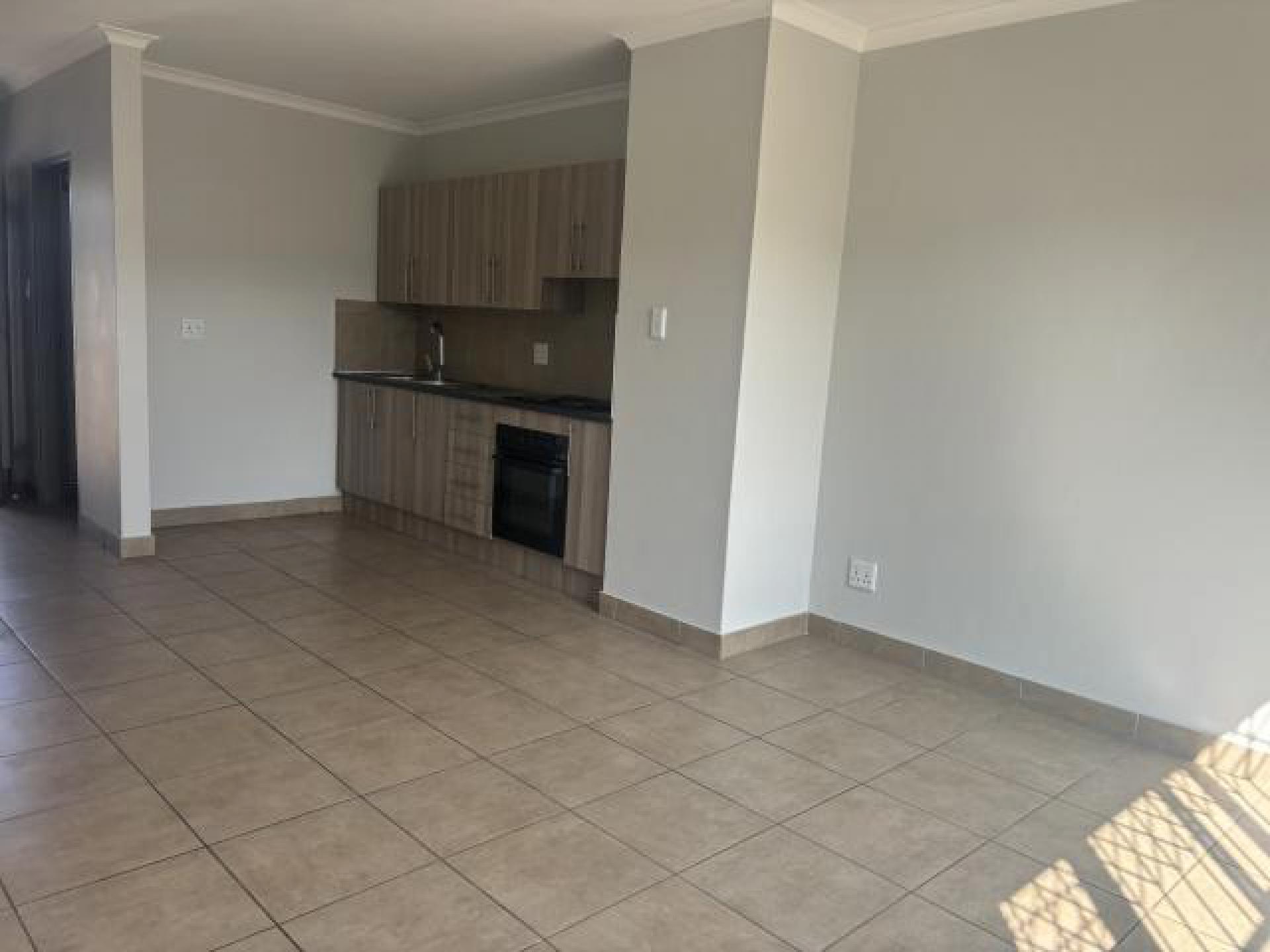 Kitchen of property in Dixon AH (South View)