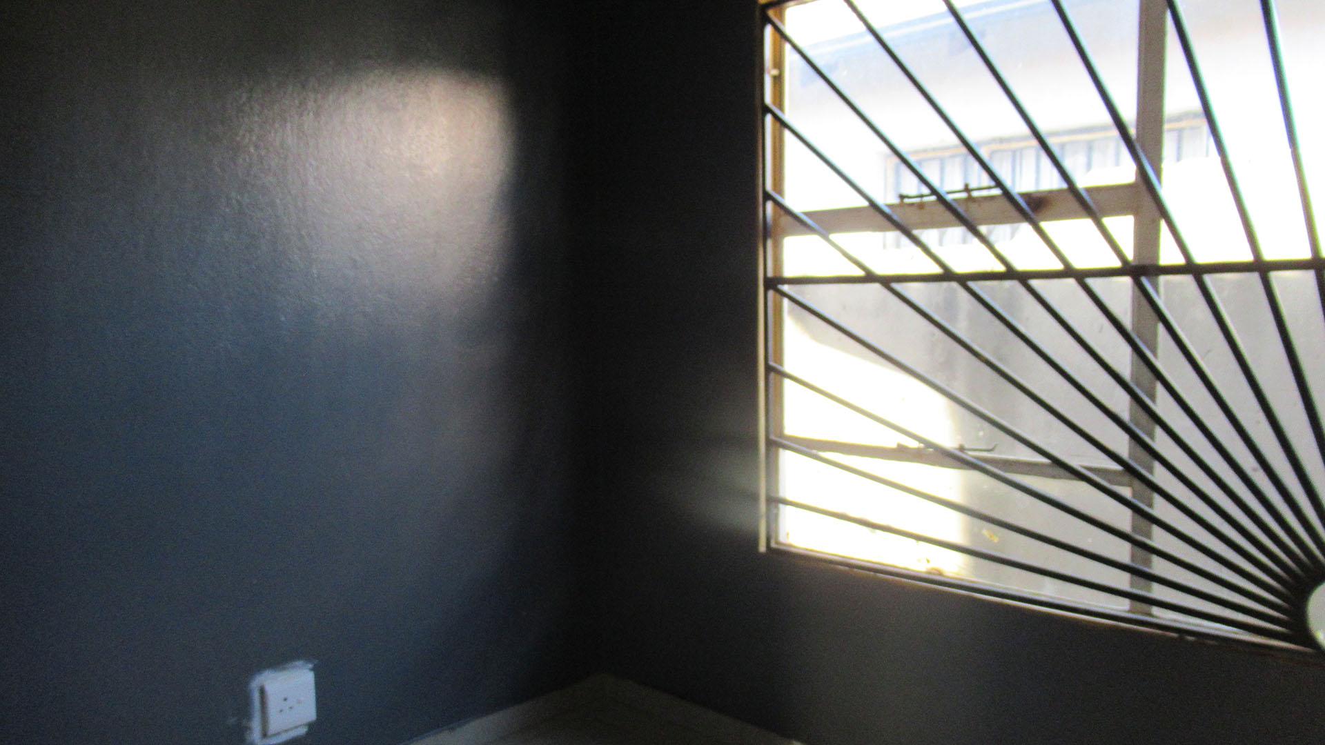 Bed Room 2 - 7 square meters of property in Fleurhof