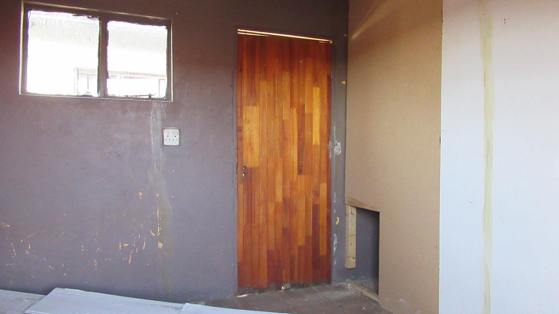 Study - 8 square meters of property in Fleurhof