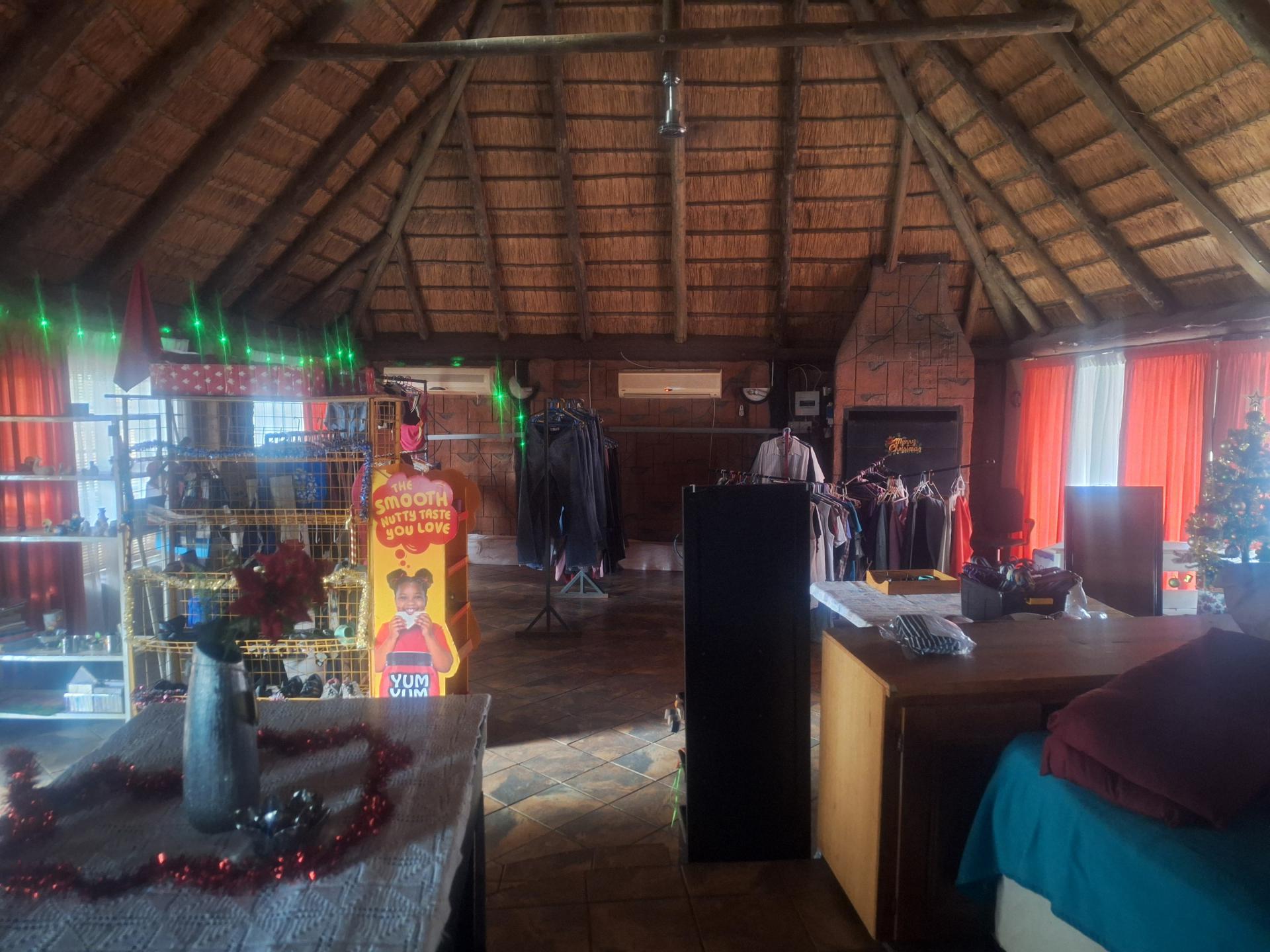 Entertainment of property in Mooinooi