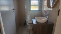Bathroom 3+ of property in Roodekrans