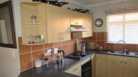 Kitchen - 12 square meters of property in Rynfield