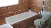Bathroom 1 - 6 square meters of property in Rynfield