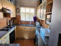 Kitchen - 12 square meters of property in Rynfield