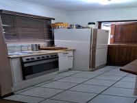 Kitchen of property in Weltevreden Valley