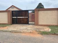 Front View of property in Greenhills