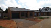 Front View of property in Daggafontein