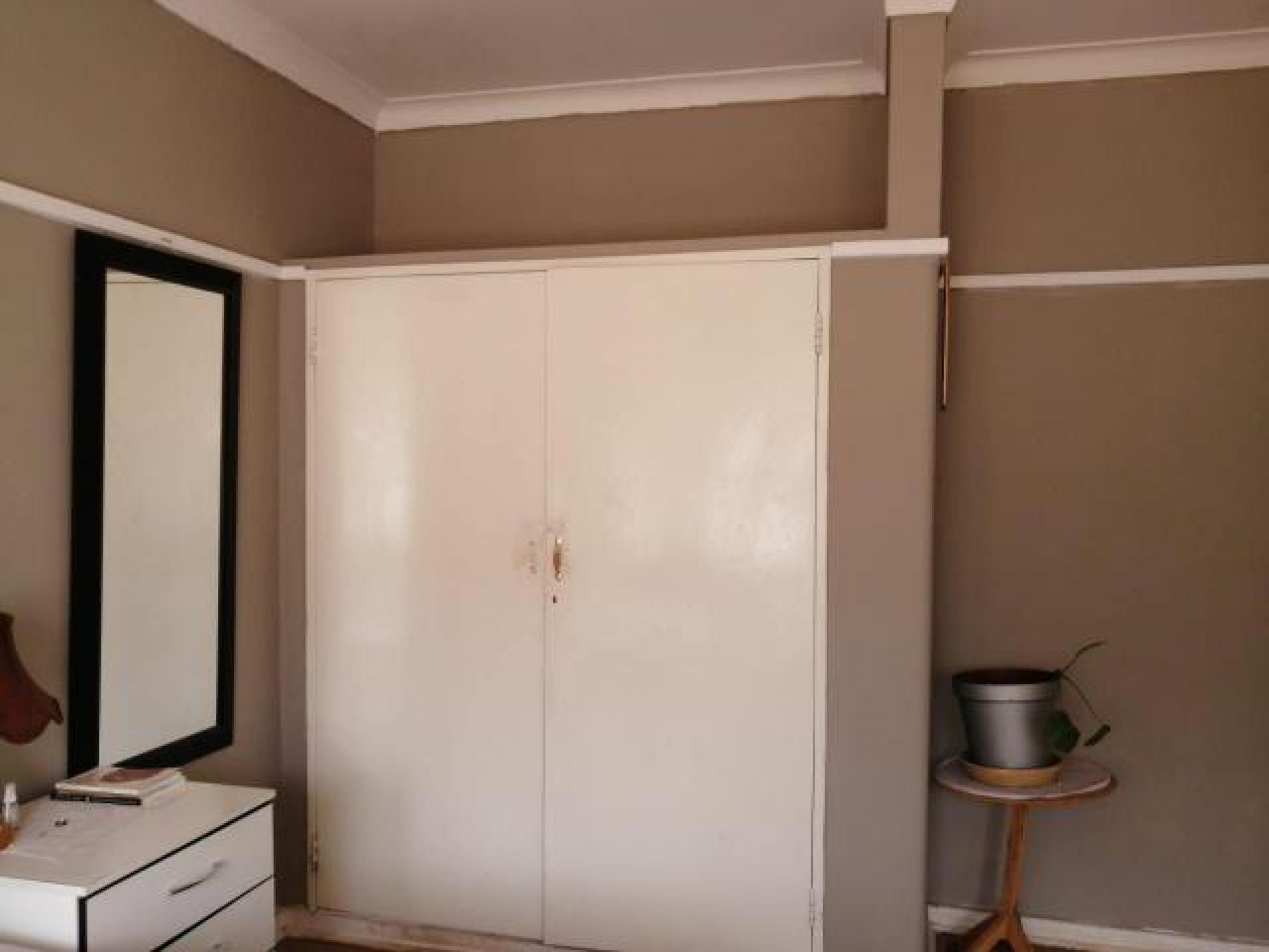 Bed Room 1 of property in Stilfontein