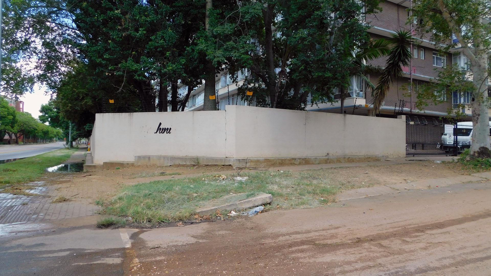 Front View of property in Sunnyside