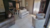 Lounges - 41 square meters of property in Delmas