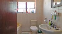 Bathroom 1 - 4 square meters of property in Astra Park