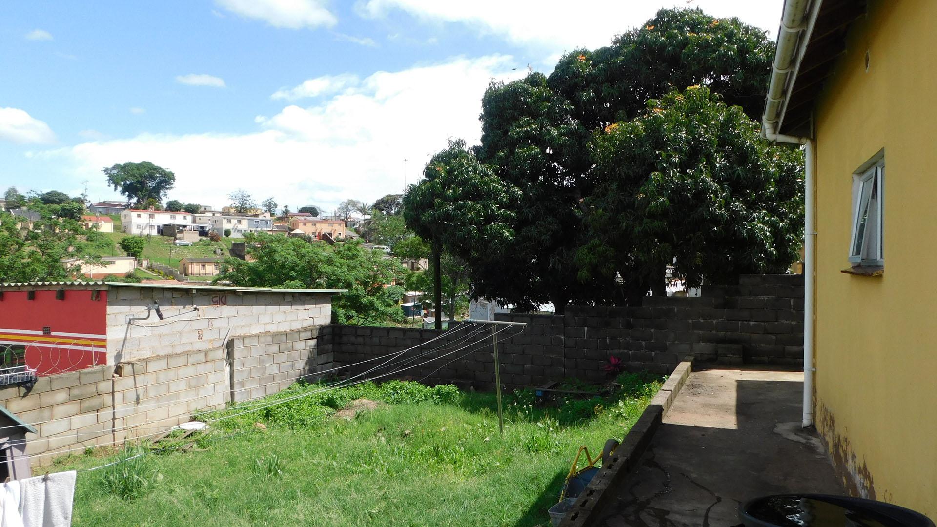 3 Bedroom House for Sale For Sale in Lamontville Home Sell