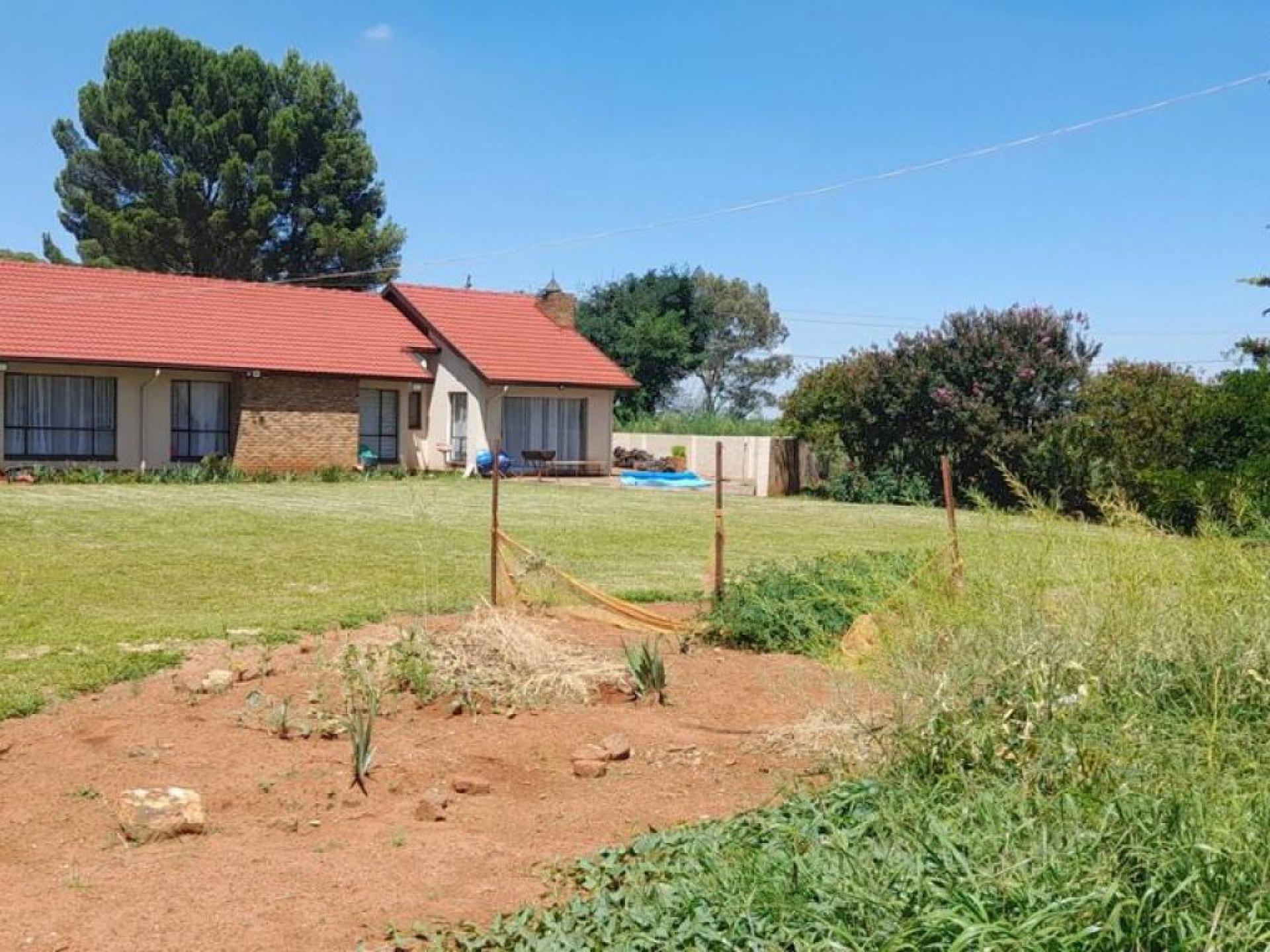 House for Sale For Sale in HenleyonKlip MR549116 MyRoo