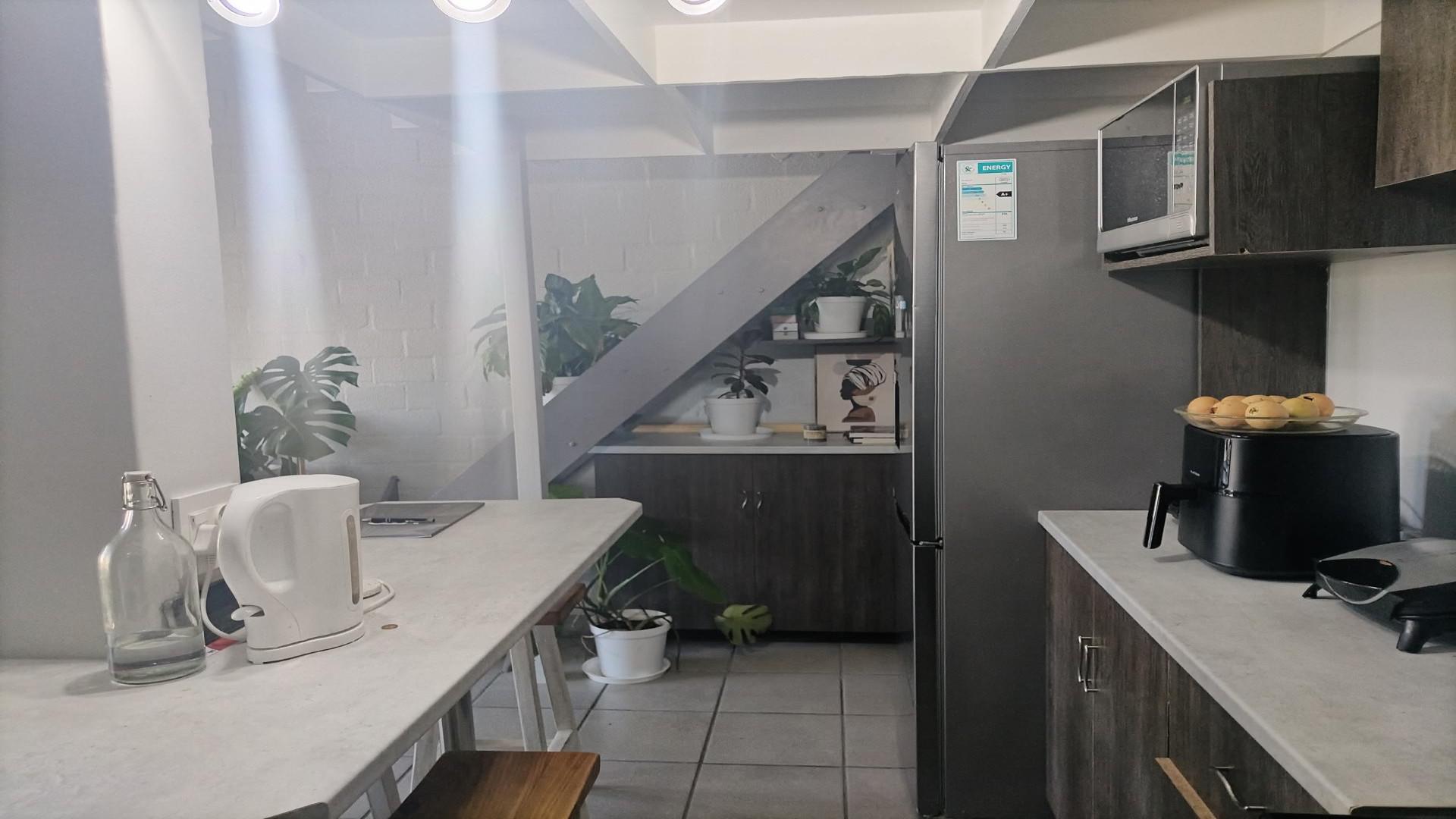 Kitchen of property in Table View
