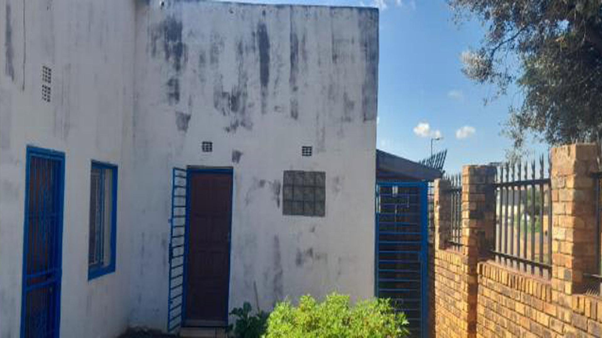 Front View of property in Lenasia