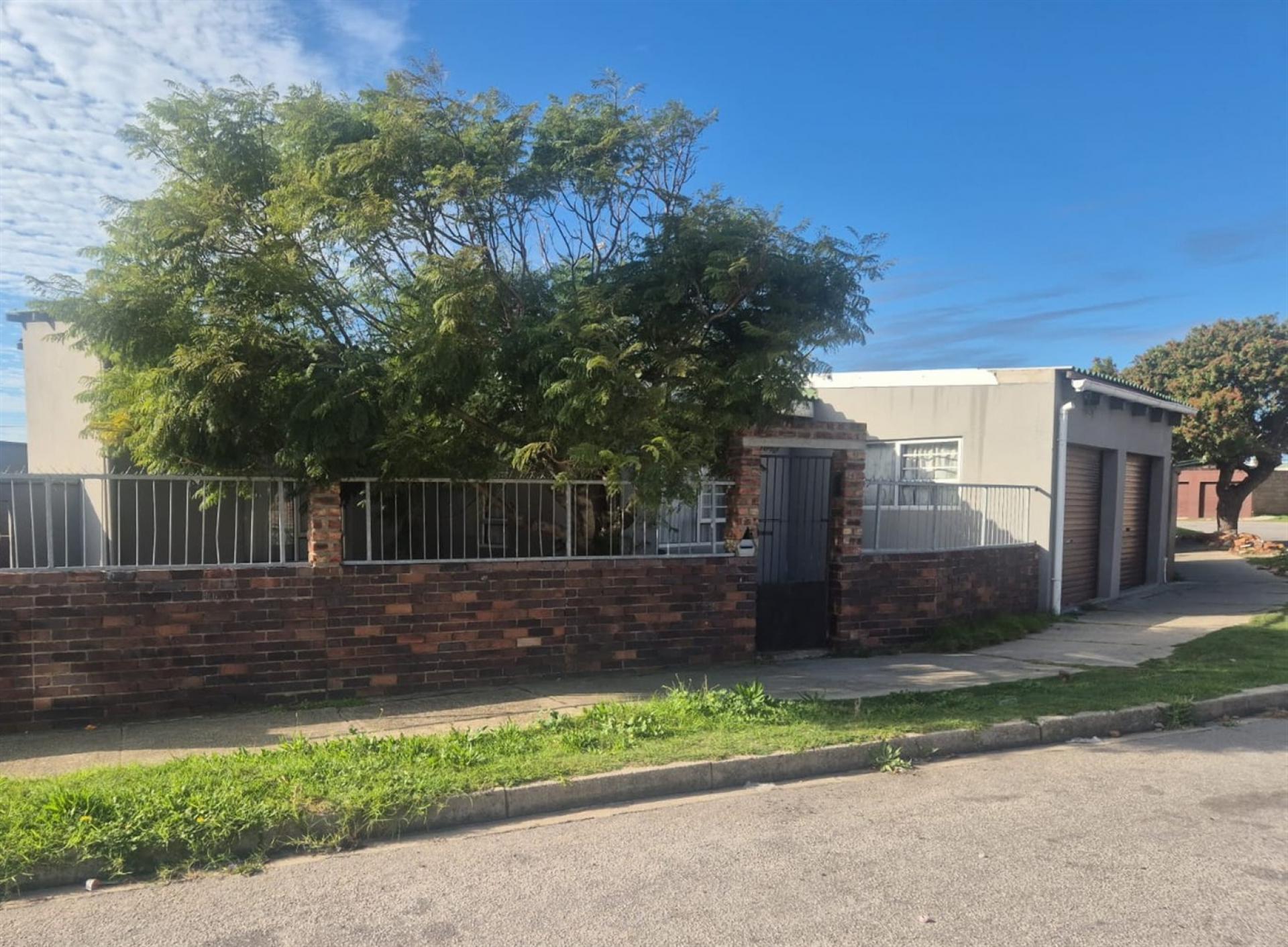 Front View of property in Gelvandale