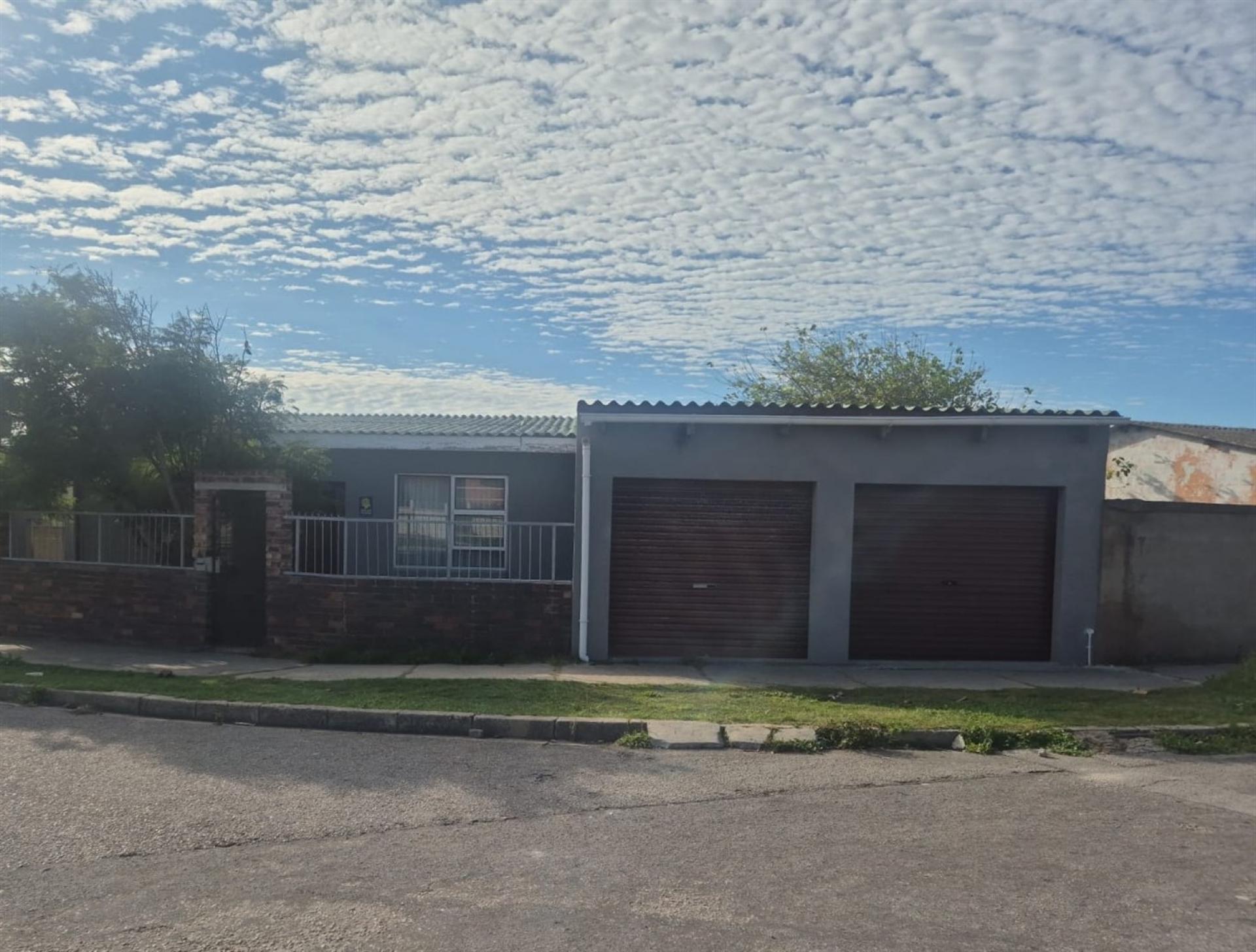 Front View of property in Gelvandale