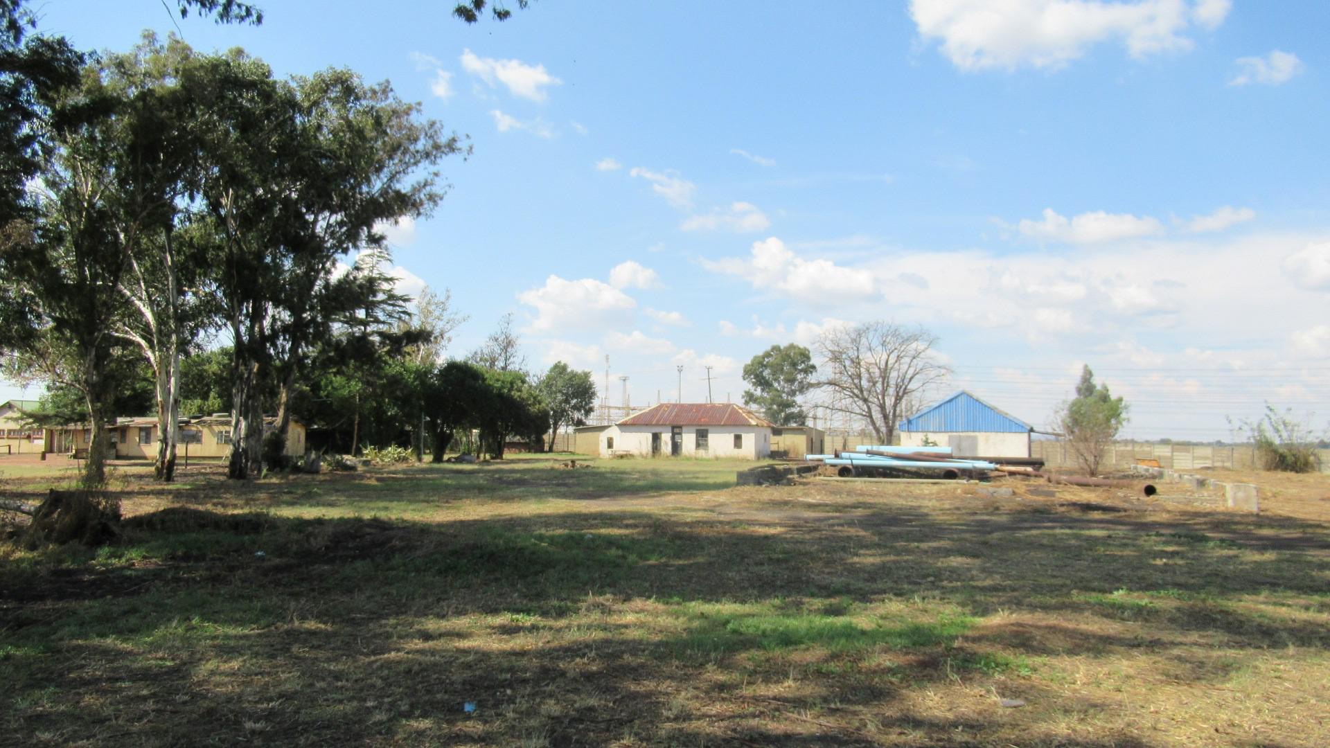 Front View of property in Vereeniging NU
