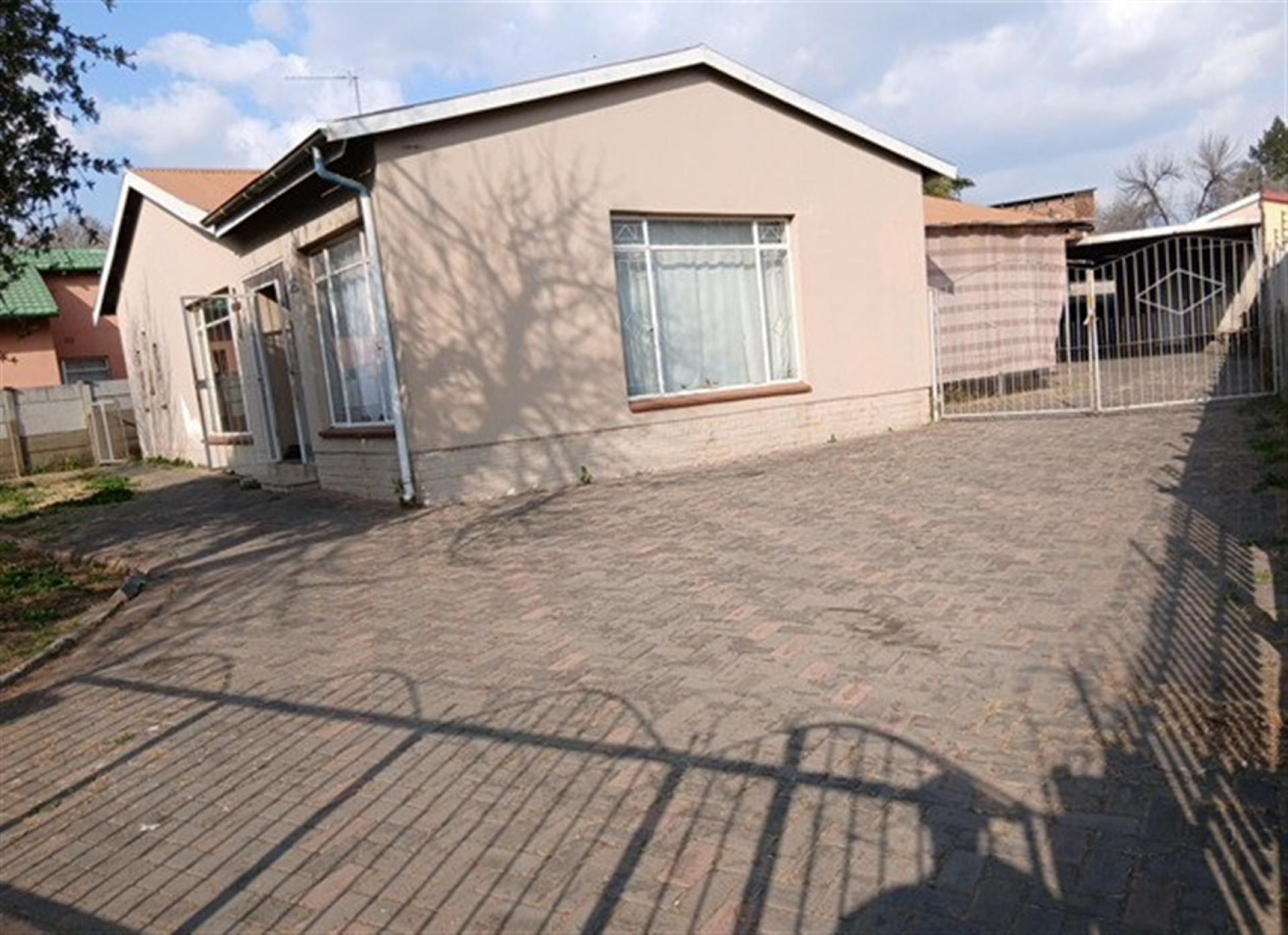 Front View of property in Sasolburg