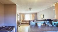 Kitchen - 9 square meters of property in Karenpark