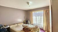 Bed Room 2 - 12 square meters of property in Karenpark