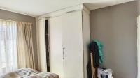 Bed Room 2 - 12 square meters of property in Karenpark
