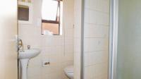 Bathroom 1 - 4 square meters of property in Theresapark