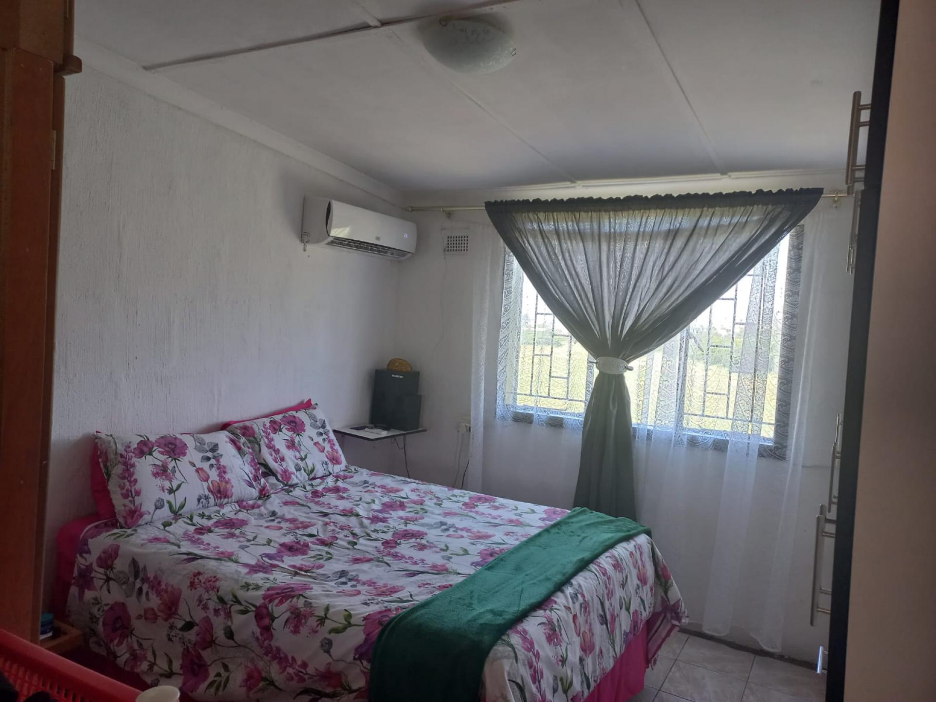 3 Bedroom Apartment for Sale For Sale in Merebank East MR5