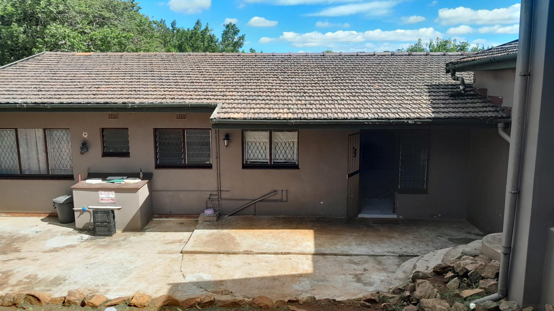 Front View of property in Yellowwood Park 