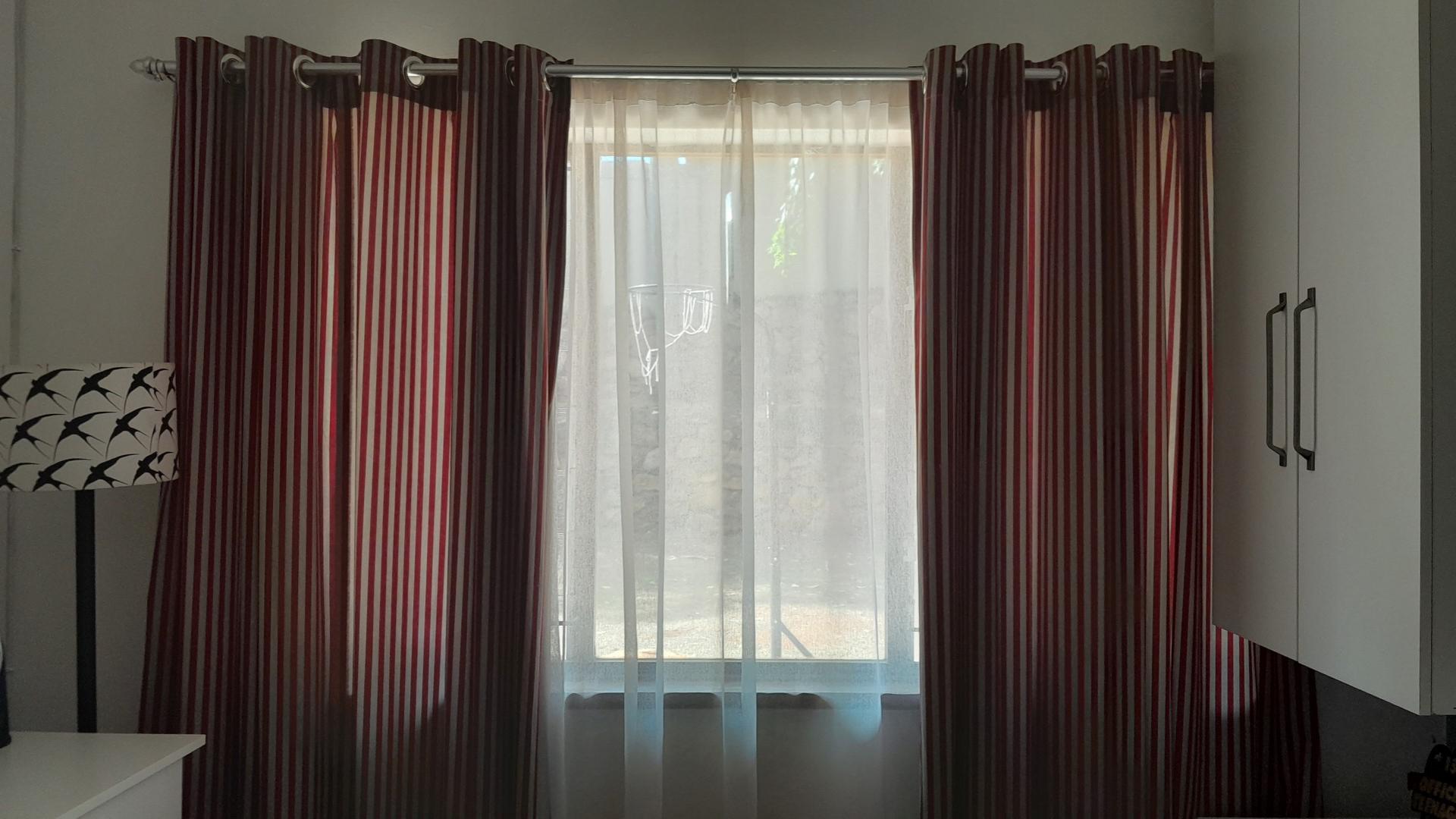 Bed Room 1 - 13 square meters of property in Yellowwood Park 