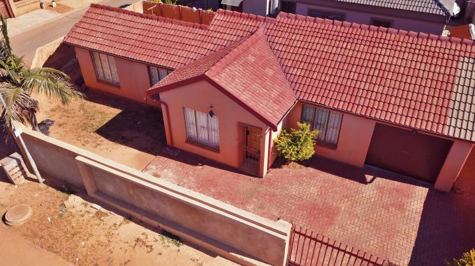 3 Bedroom House for Sale For Sale in Soshanguve - MR550150