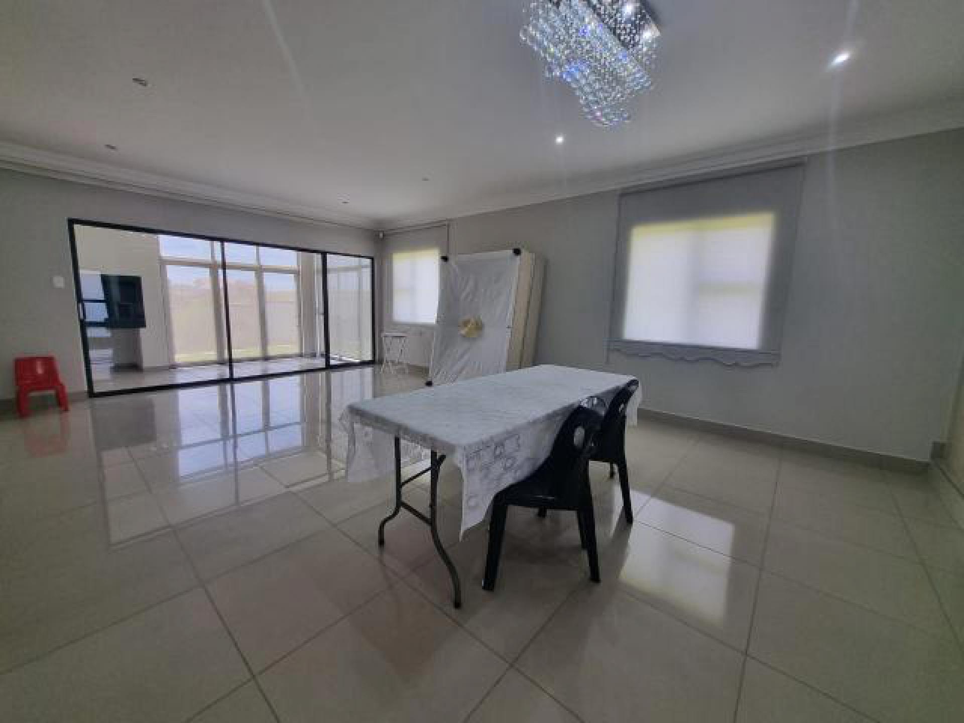 Lounges of property in Bloemfontein