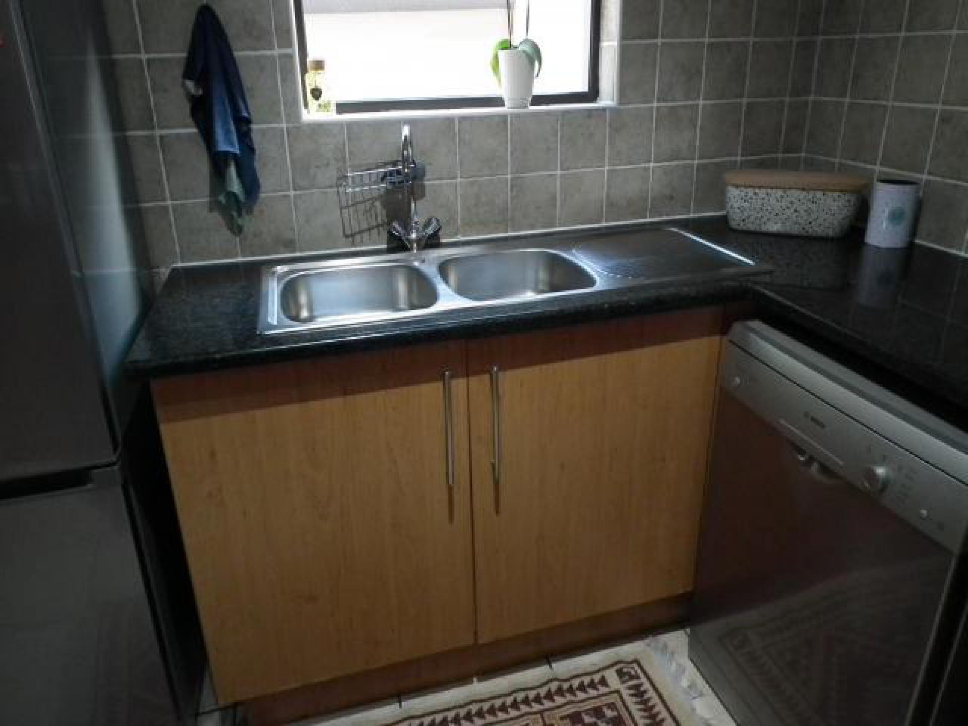 Kitchen of property in Chancliff AH