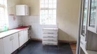 Kitchen - 18 square meters of property in West Village