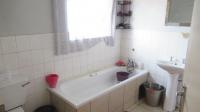 Bathroom 1 - 7 square meters of property in Florida