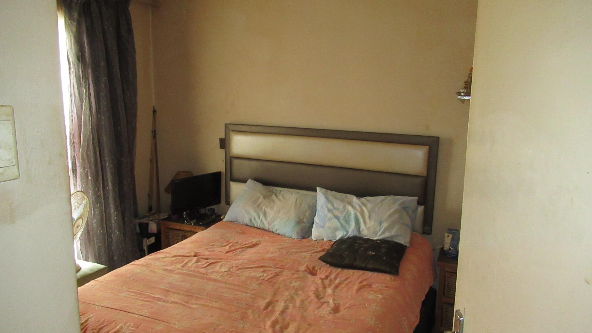 Bed Room 3 - 9 square meters of property in Vanderbijlpark