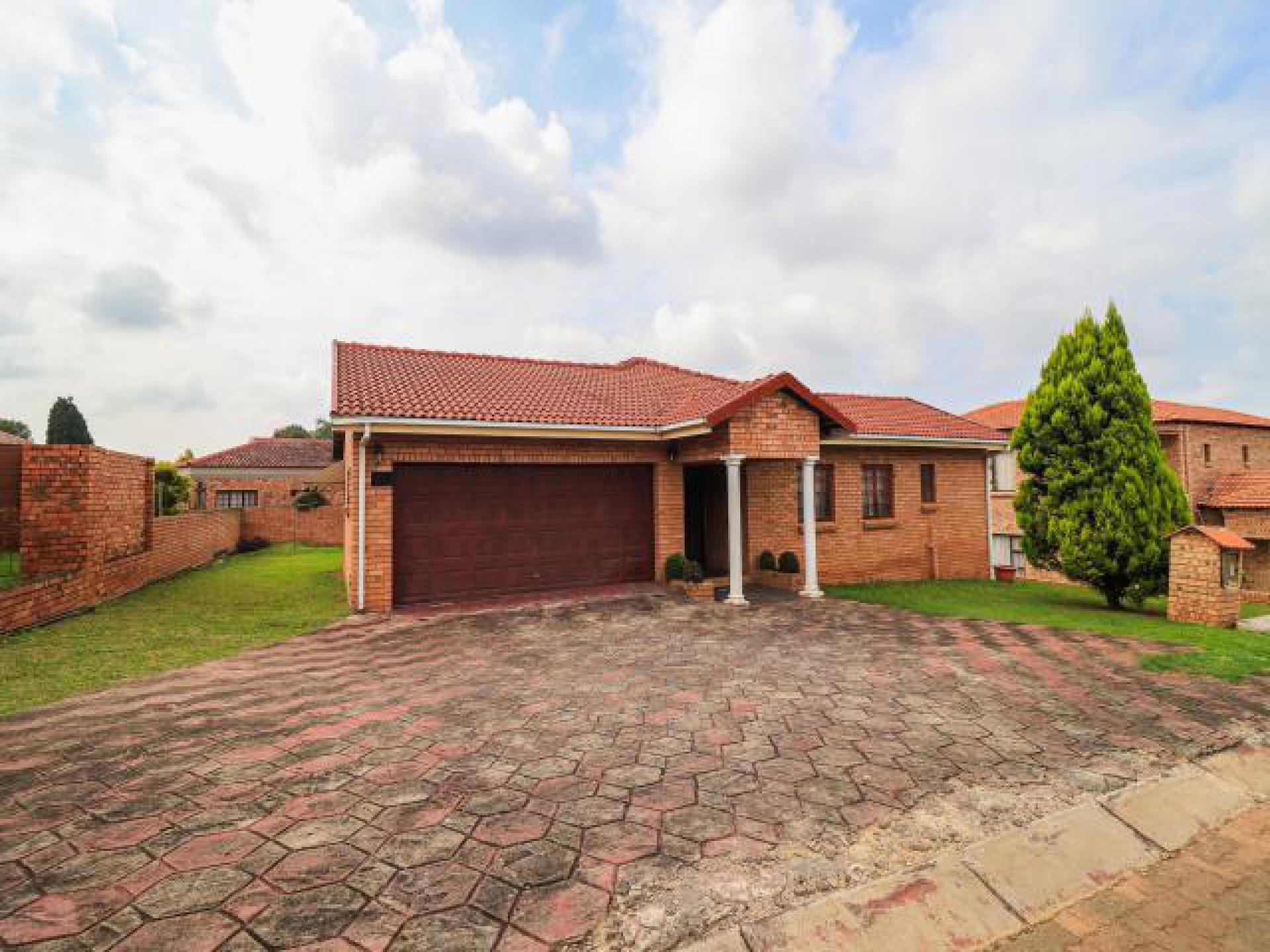 Front View of property in White River