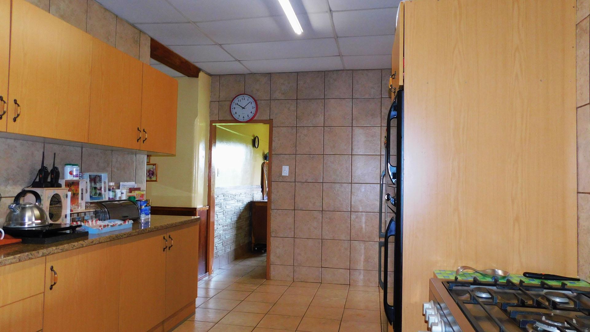 Kitchen - 22 square meters of property in Pyramid