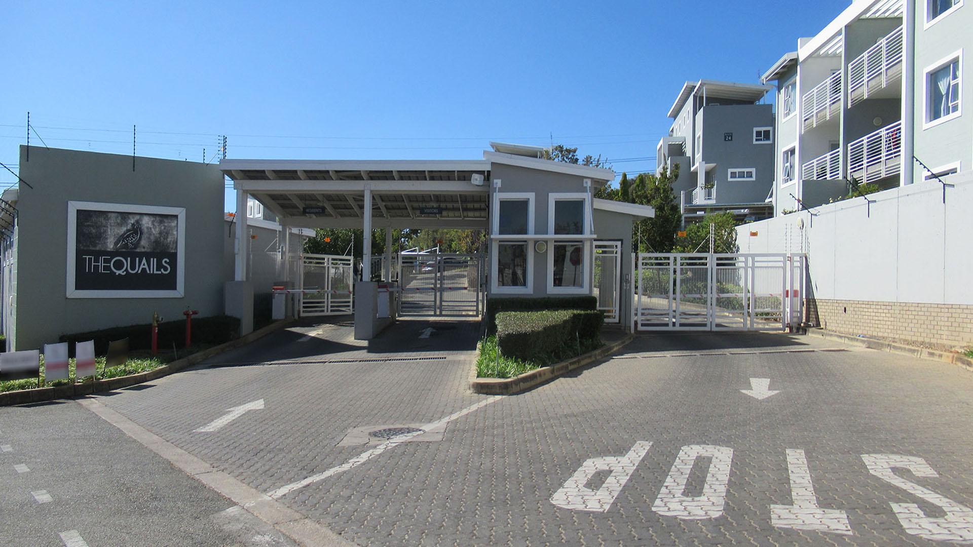Front View of property in Paulshof
