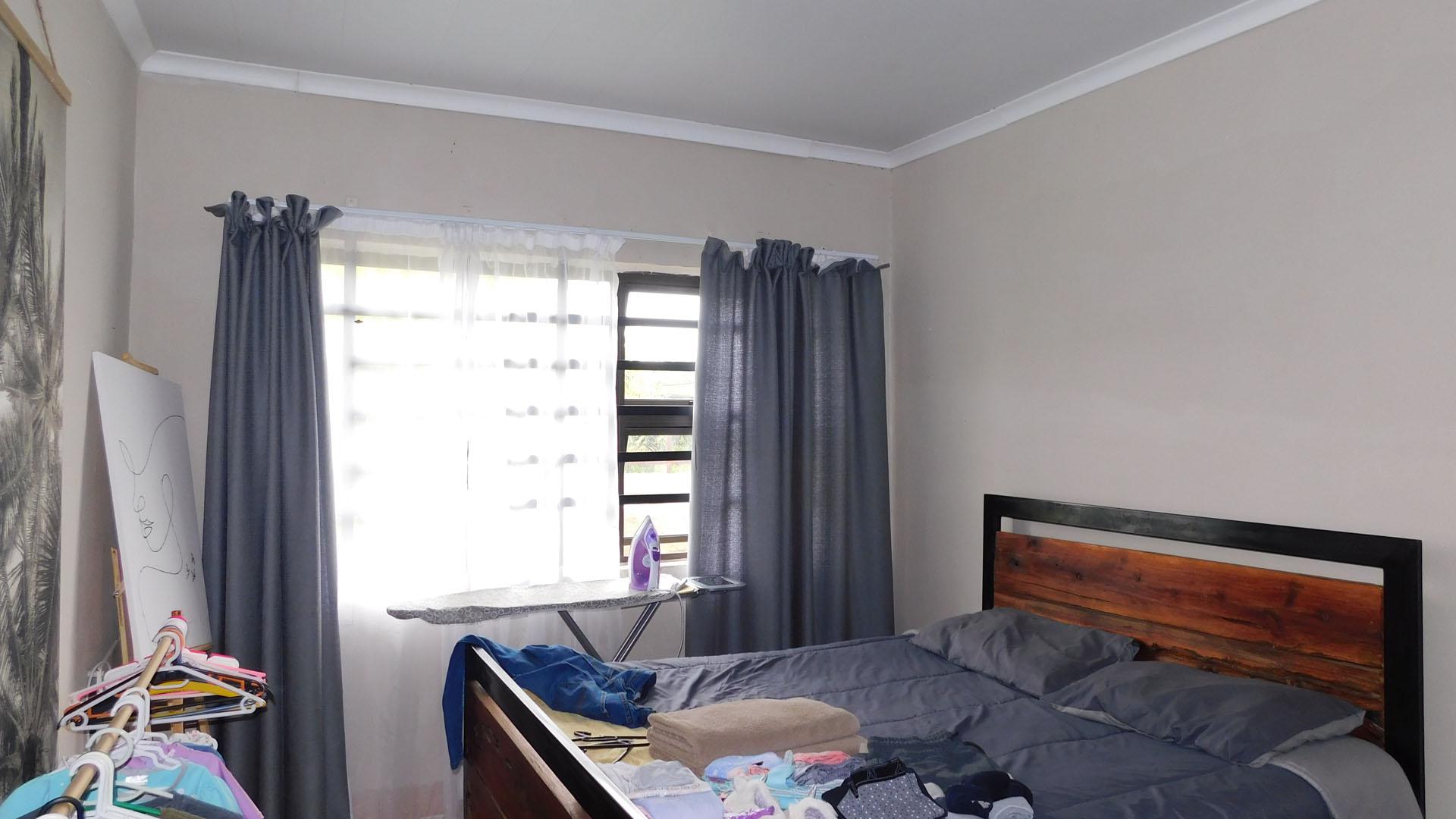 Bed Room 2 - 22 square meters of property in Rustenburg