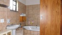 Bathroom 1 - 6 square meters of property in Rustenburg