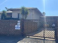 Front View of property in Primrose