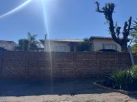 Front View of property in Primrose