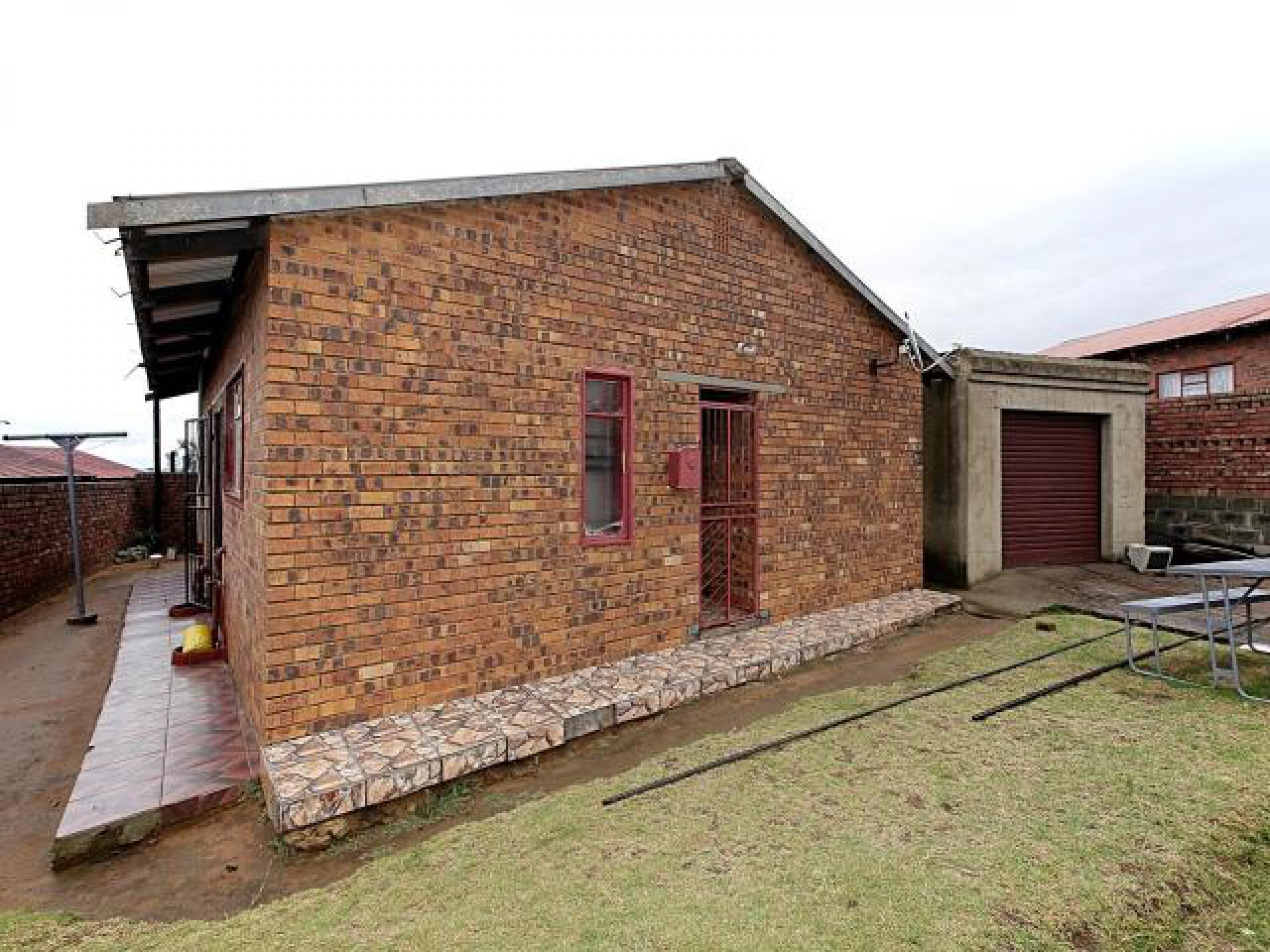 Front View of property in Wesselton